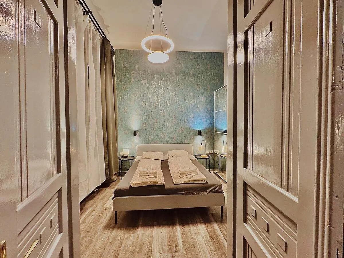 Exclusive Central Residence - Modern 1Br Budapest